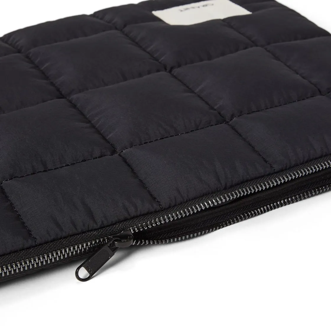 GRANIT Datorfodral Aiko 36,5x26cm Svart- Skrivbordstillbehör