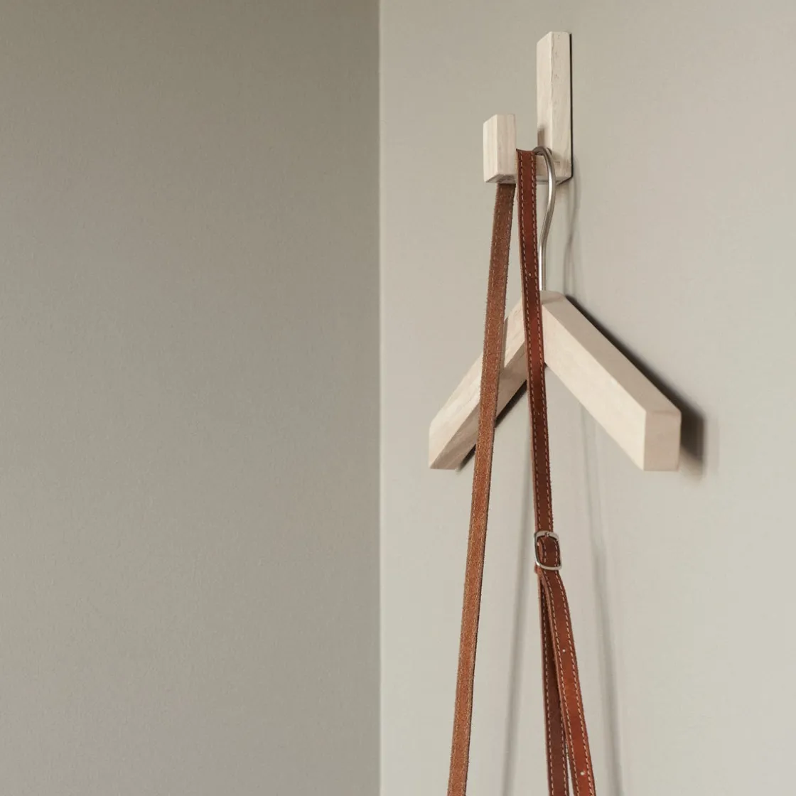 GRANIT Galge Eddy 3-p Trä- Häng- & Väggförvaring|Garderob & Klädförvaring