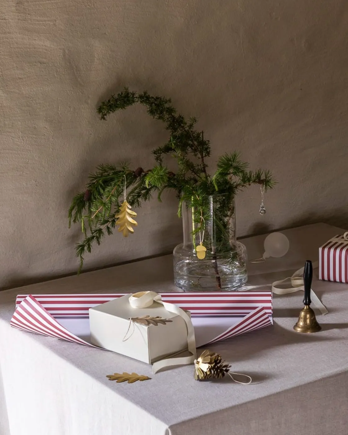 GRANIT Julgransdekoration Ekollon 2-p Mässing- Allt Till Julgranen|Juldekorationer