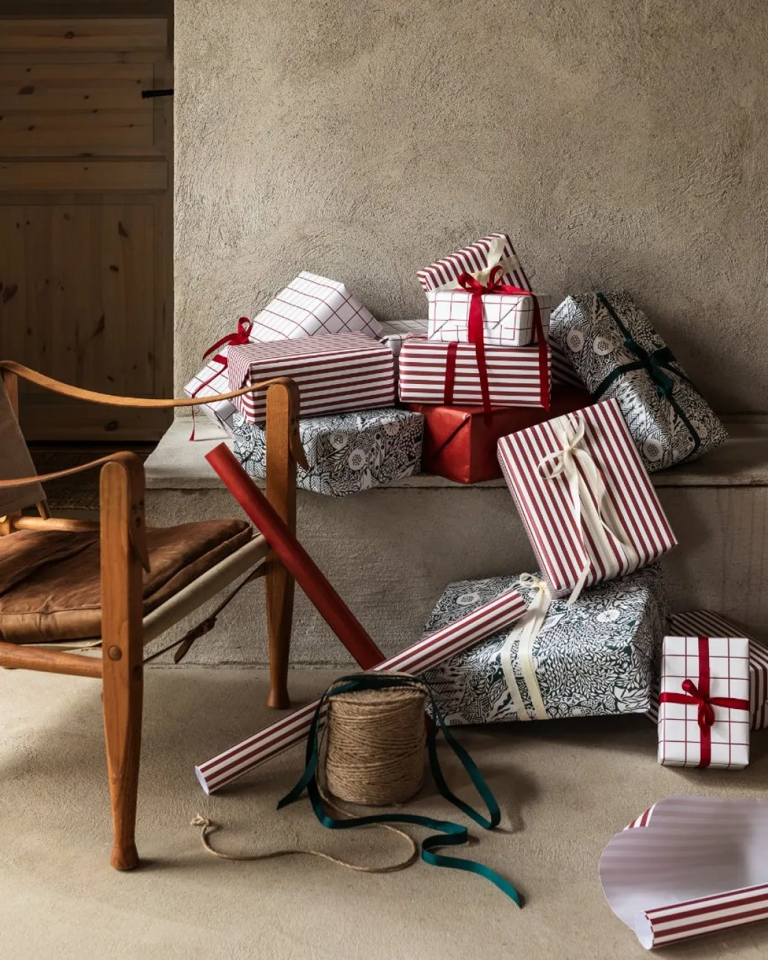 GRANIT Omslagspapper 10m Rand Vit/Röd- Presentinslagning & Diy|Presentinslagning