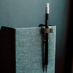 GRANIT Pennhållare Klämma- Klämmor & Vajrar