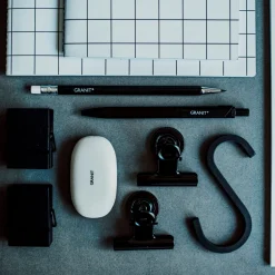 GRANIT Sudd Oval Vit- Skrivbordstillbehör